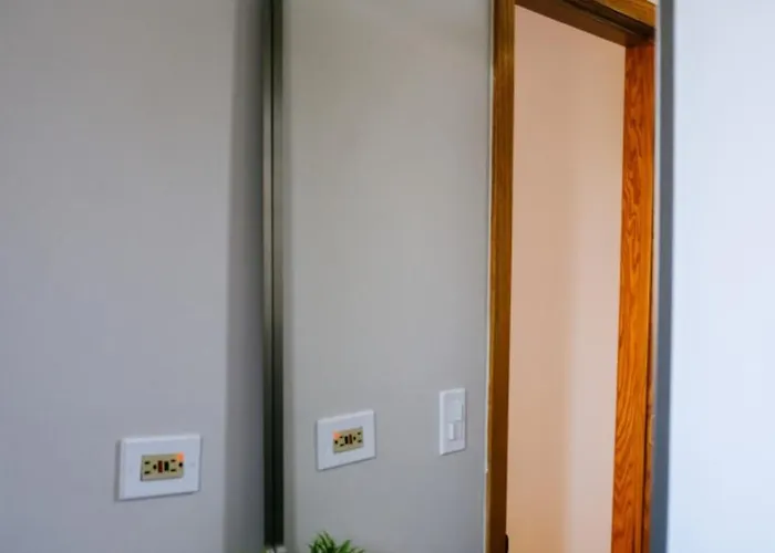 Apartment 3br Modern • Gym • Workspace • Quiet Location *
